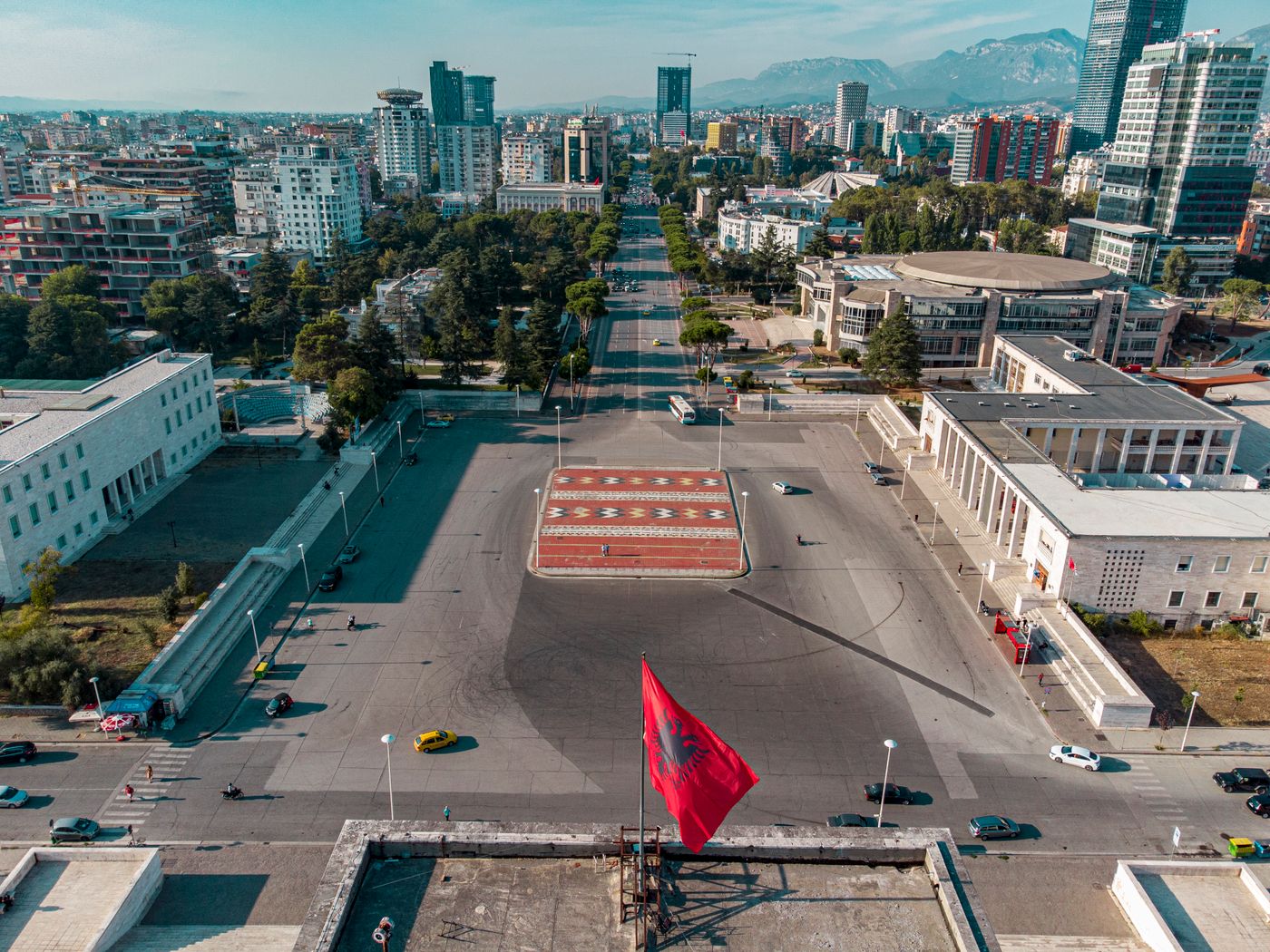 Sheshi Skënderbej në Tiranë